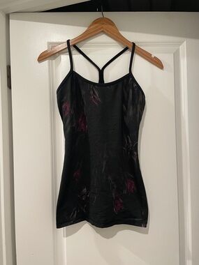 Lululemon power y tank top in midnight floral size 6